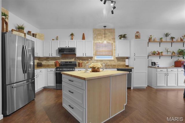 541 Wilmer Hollow Lane, Wentzville, MO 63385