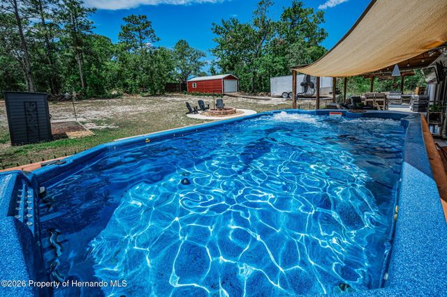 12123 Fulmar Road, Weeki Wachee, FL 34614