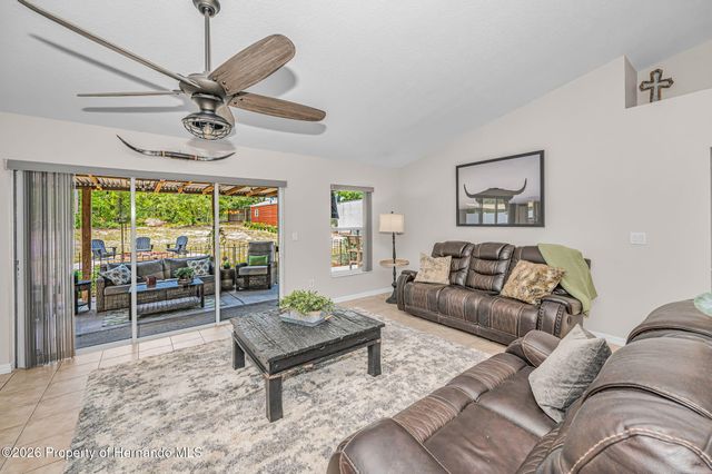 12123 Fulmar Road, Weeki Wachee, FL 34614