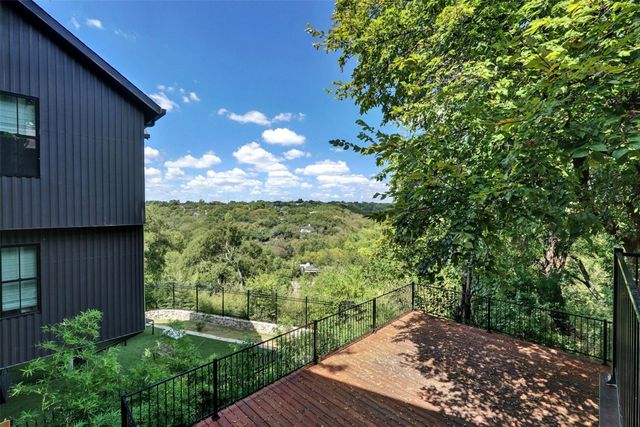 908 Poplar ST 103, Austin, TX 78705