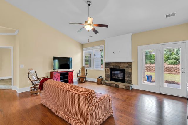 63 Scotts Bluff Drive, Simpsonville, SC 29681