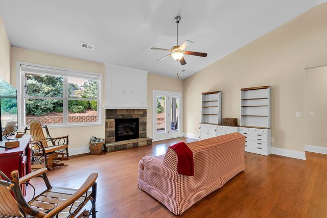 63 Scotts Bluff Drive, Simpsonville, SC 29681