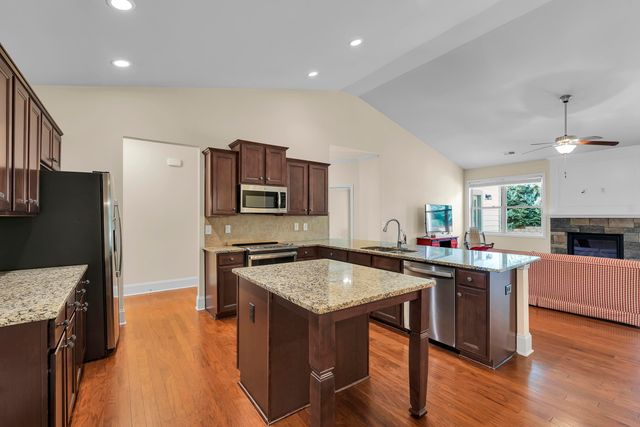 63 Scotts Bluff Drive, Simpsonville, SC 29681