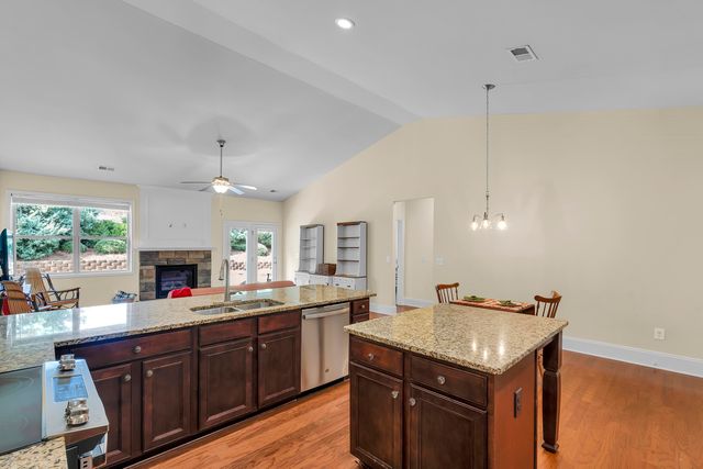 63 Scotts Bluff Drive, Simpsonville, SC 29681