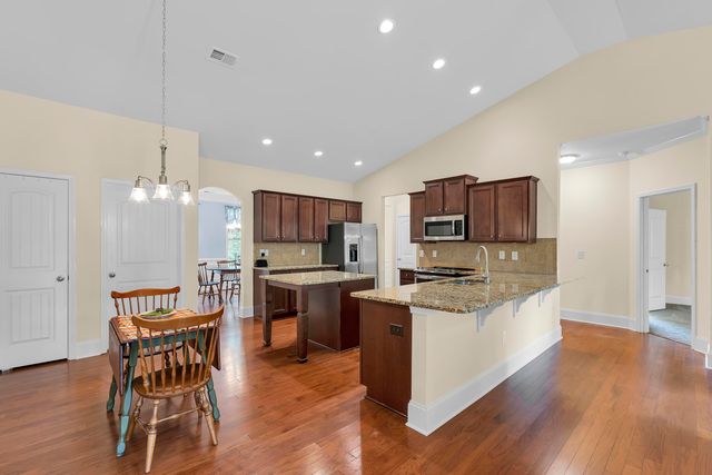 63 Scotts Bluff Drive, Simpsonville, SC 29681