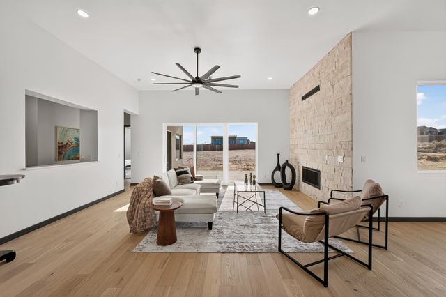 1425 6th Street SE, Rio Rancho, NM 87124