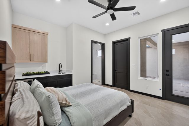1425 6th Street SE, Rio Rancho, NM 87124