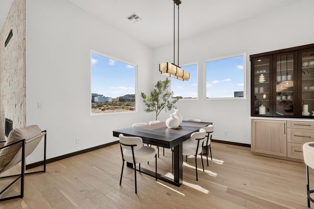 1425 6th Street SE, Rio Rancho, NM 87124