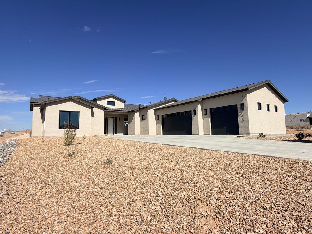 1425 6th Street SE, Rio Rancho, NM 87124