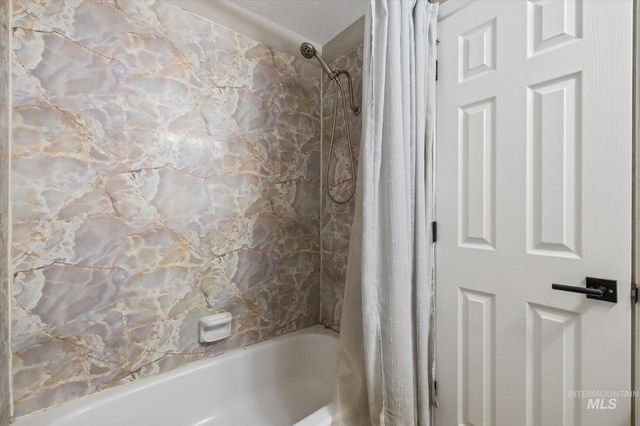 3829 S Constitution Way, Boise, ID 83706