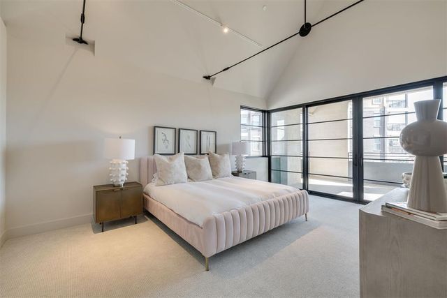 1325 N Dewey Avenue, Oklahoma City, OK 73103