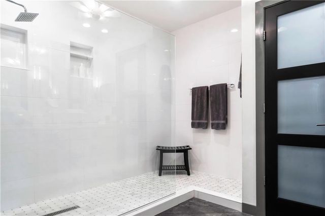 210 W 5th Street 211, Kansas City, MO 64105