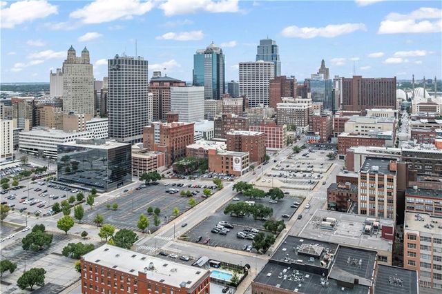 210 W 5th Street 211, Kansas City, MO 64105