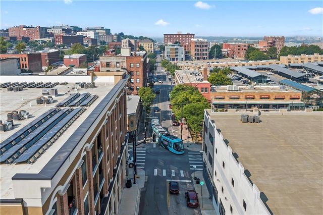 210 W 5th Street 211, Kansas City, MO 64105
