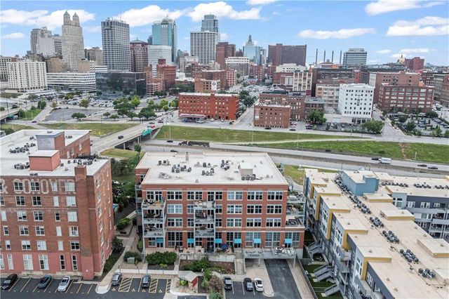 210 W 5th Street 211, Kansas City, MO 64105