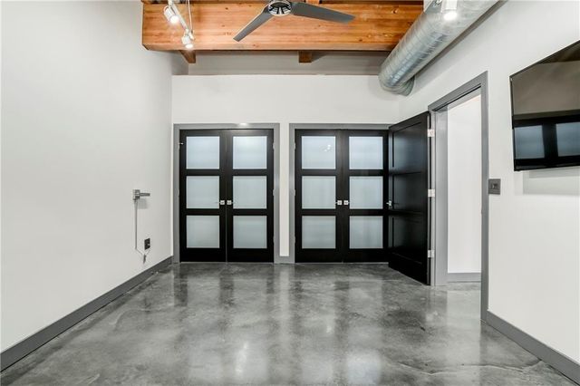 210 W 5th Street 211, Kansas City, MO 64105