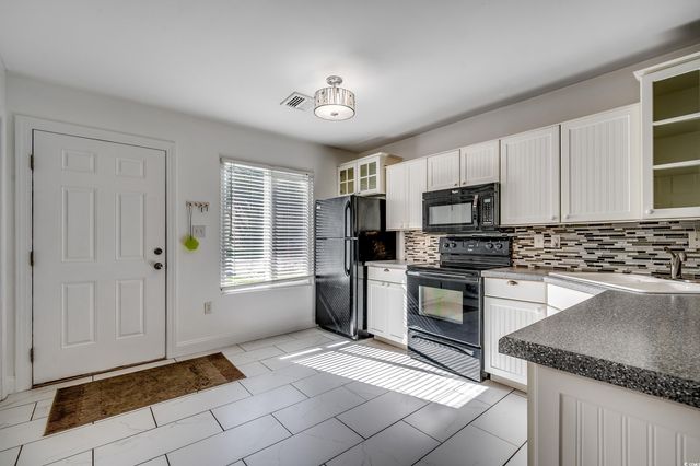 38 Beaver Pond Loop Unit 18, Pawleys Island, SC 29585