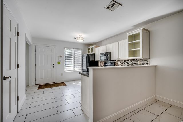 38 Beaver Pond Loop Unit 18, Pawleys Island, SC 29585