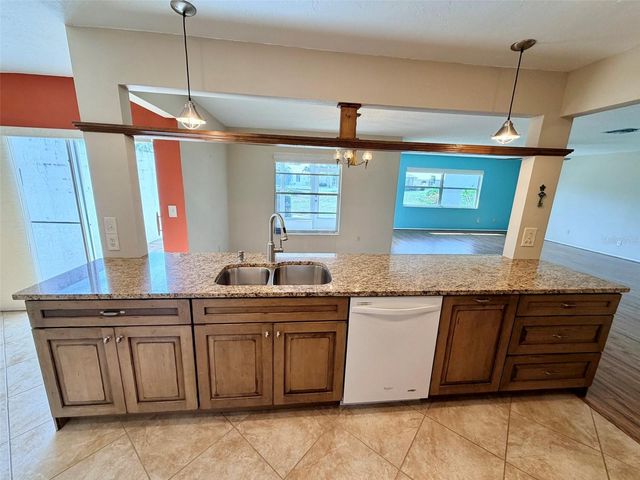 7302 9TH AVENUE W 7302, Bradenton, FL 34209