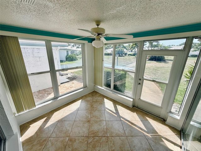 7302 9TH AVENUE W 7302, Bradenton, FL 34209