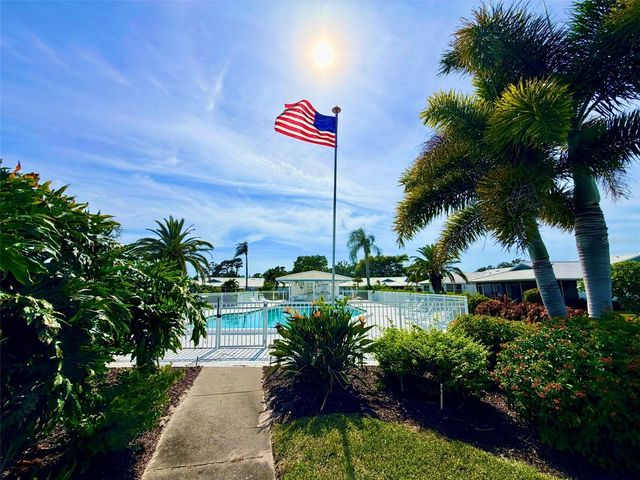 7302 9TH AVENUE W 7302, Bradenton, FL 34209