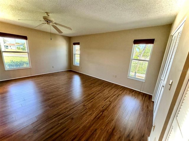 7302 9TH AVENUE W 7302, Bradenton, FL 34209