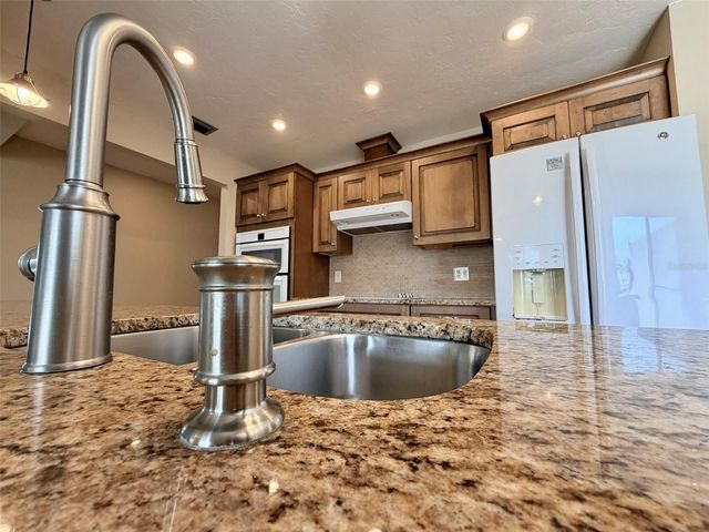 7302 9TH AVENUE W 7302, Bradenton, FL 34209