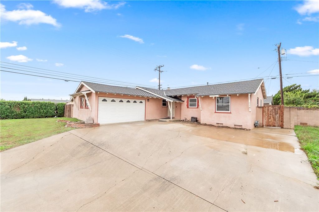 13471 Olive, Westminster, CA 92683