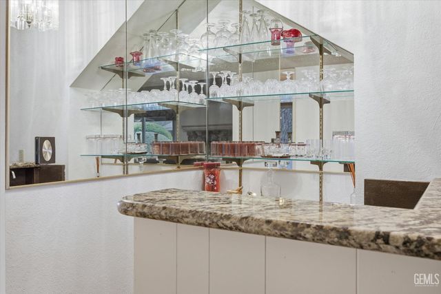 6048 River Grove Street, Bakersfield, CA 93308