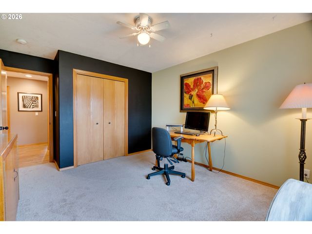 1088 S SYCAMORE St, Canby, OR 97013