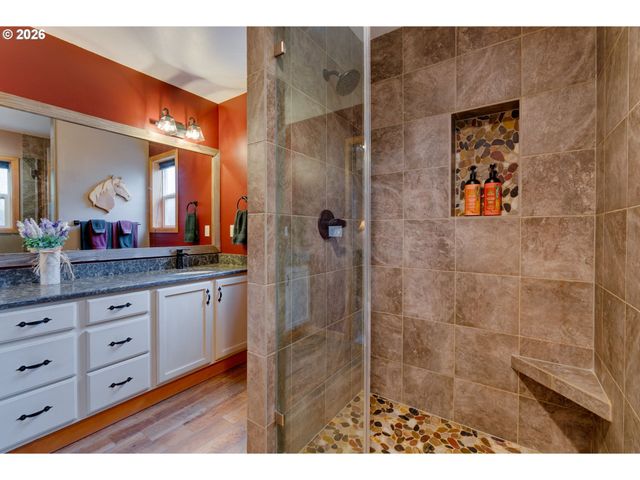 1088 S SYCAMORE St, Canby, OR 97013