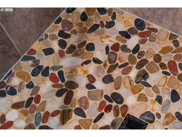 1088 S SYCAMORE St, Canby, OR 97013