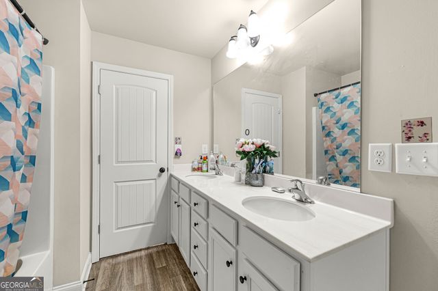 3748 Southfield Court, Loganville, GA 30052