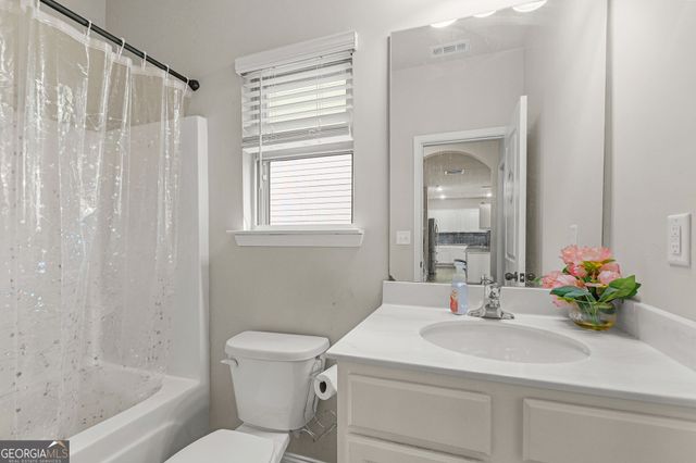 3748 Southfield Court, Loganville, GA 30052