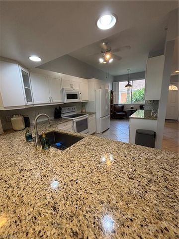 6820 Beach Resort DR 11, Naples, FL 34114