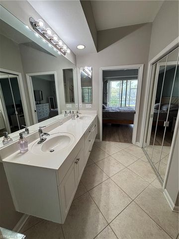 6820 Beach Resort DR 11, Naples, FL 34114