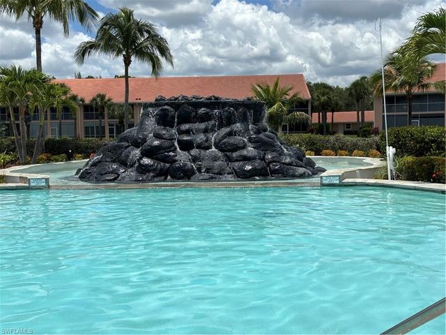 6820 Beach Resort DR 11, Naples, FL 34114