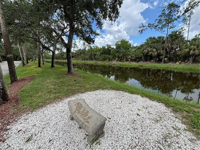 6820 Beach Resort DR 11, Naples, FL 34114