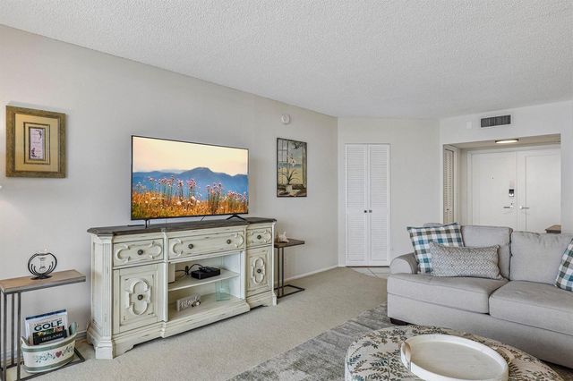1340 S Ocean Boulevard 2303, Pompano Beach, FL 33062
