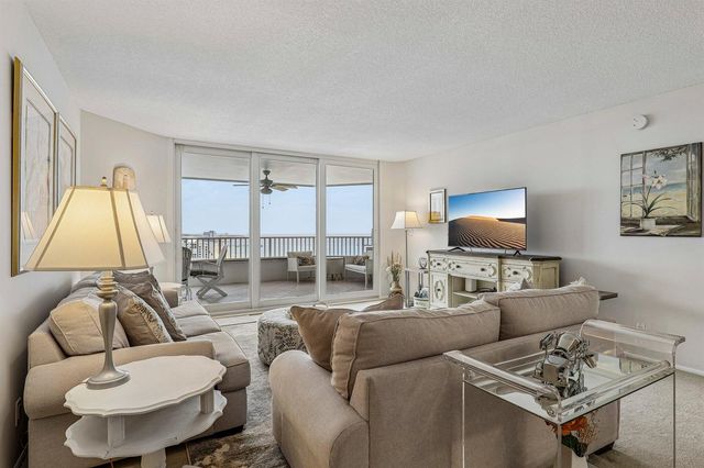 1340 S Ocean Boulevard 2303, Pompano Beach, FL 33062