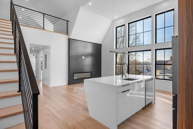 11 Boynton St. 203, Swampscott, MA 01907