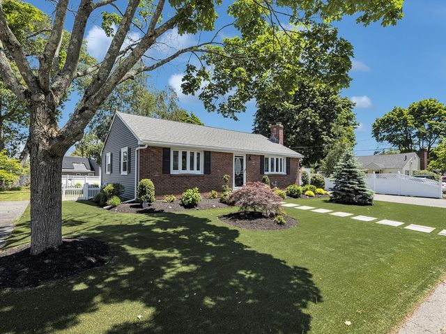 13 Willard St, Dedham, MA 02026