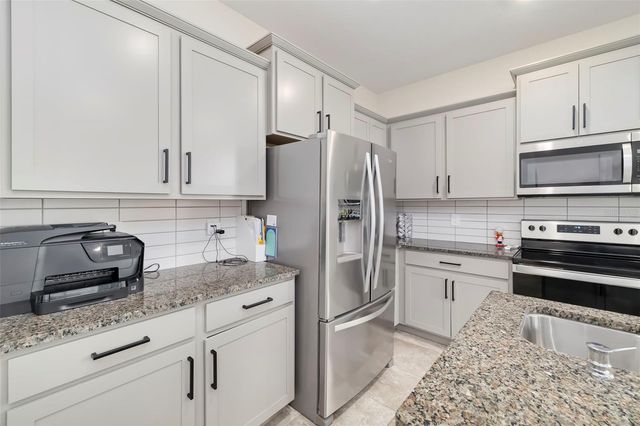6593 SERENITY FALLS LN, Sarasota, FL 34240