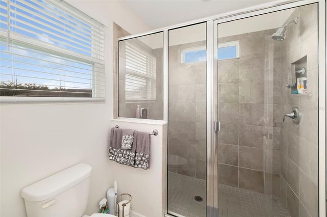 6593 SERENITY FALLS LN, Sarasota, FL 34240