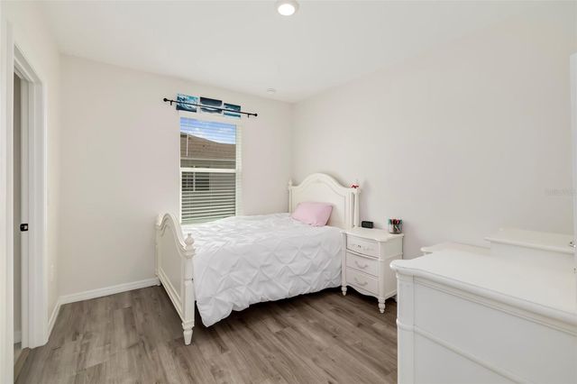 6593 SERENITY FALLS LN, Sarasota, FL 34240