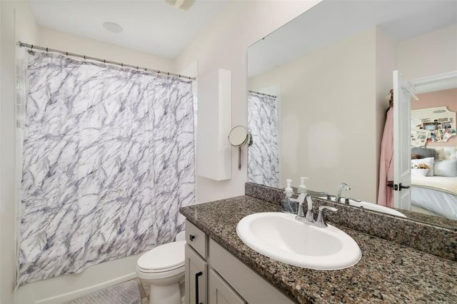 6593 SERENITY FALLS LN, Sarasota, FL 34240