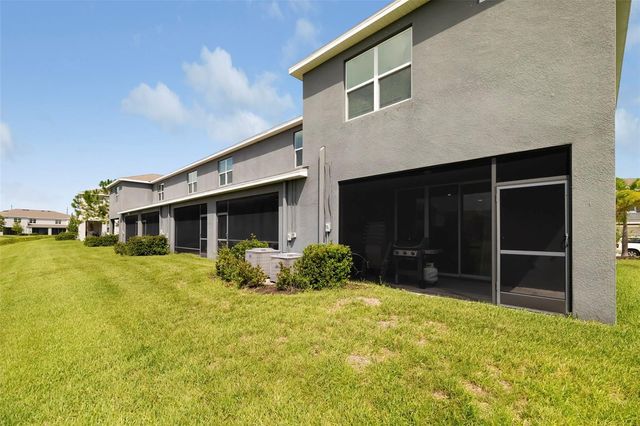 6593 SERENITY FALLS LN, Sarasota, FL 34240