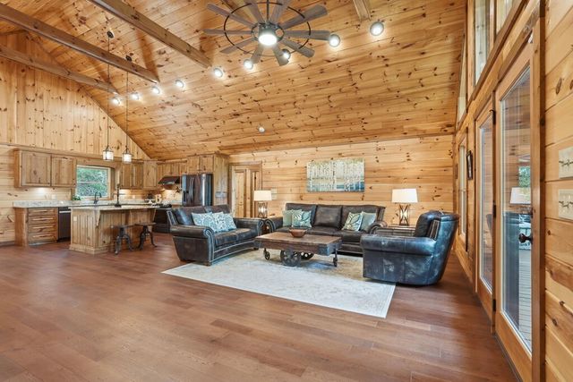 175 Stuart Drive, Mineral Bluff, GA 30559