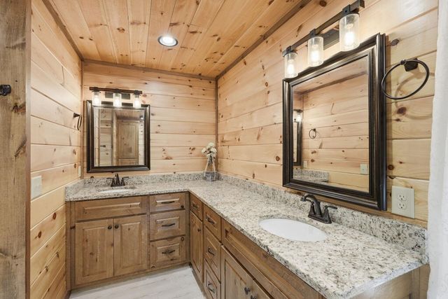 175 Stuart Drive, Mineral Bluff, GA 30559