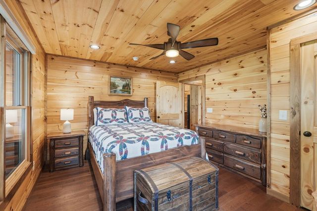 175 Stuart Drive, Mineral Bluff, GA 30559